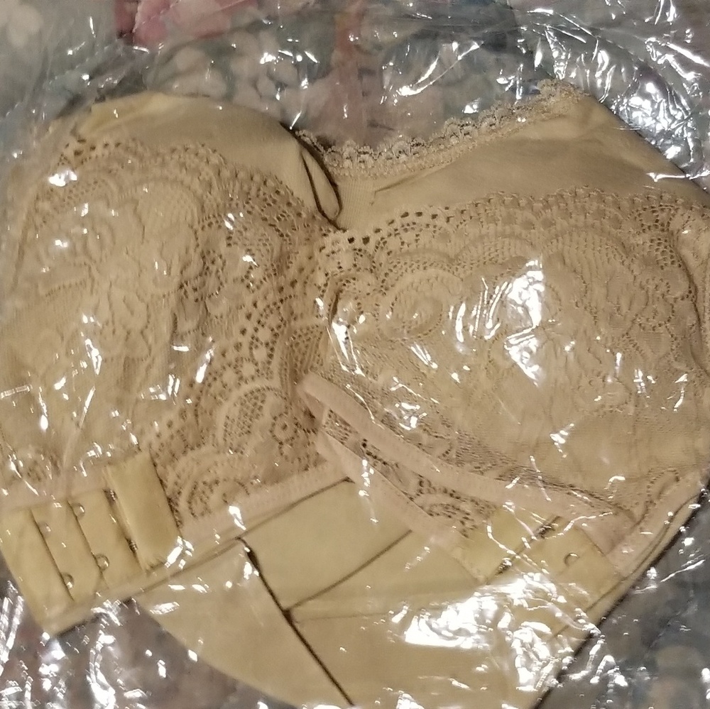 Cuttos bra